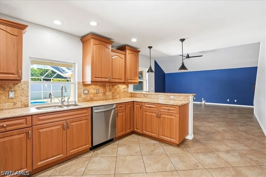 1268 Jardin Drive Naples FL 34104