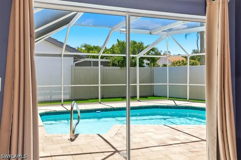 1268 Jardin Drive Naples FL 34104