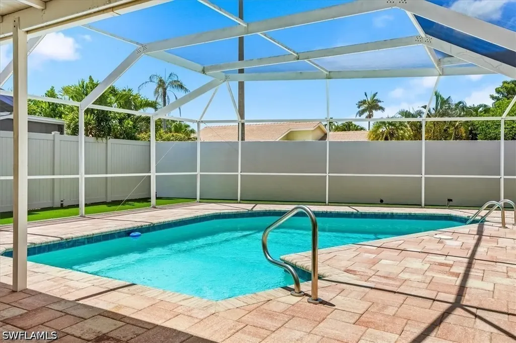 1268 Jardin Drive Naples FL 34104