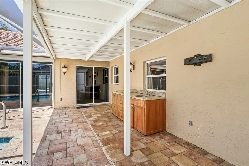 1268 Jardin Drive Naples FL 34104