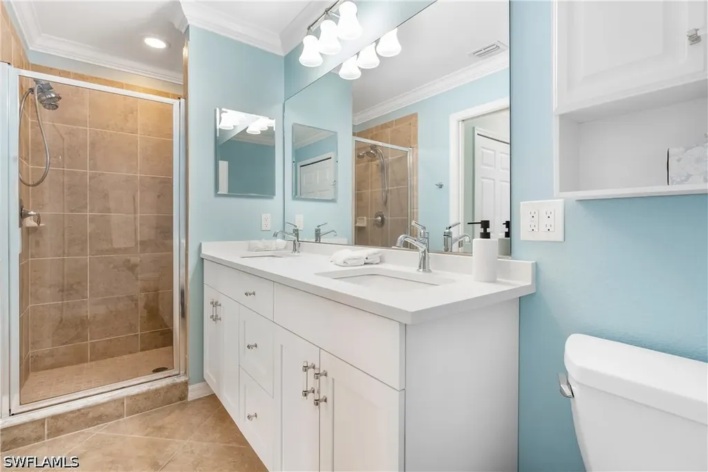 9727 Acqua Court Naples FL 34113