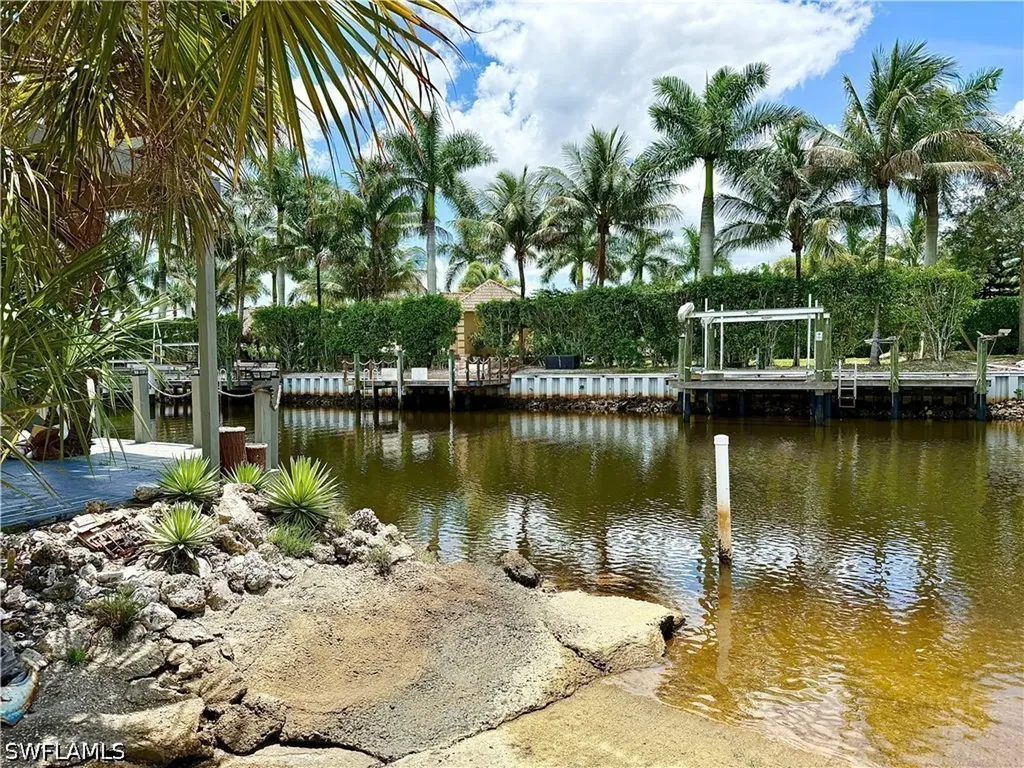 133 Redwood Lane Naples FL 34114