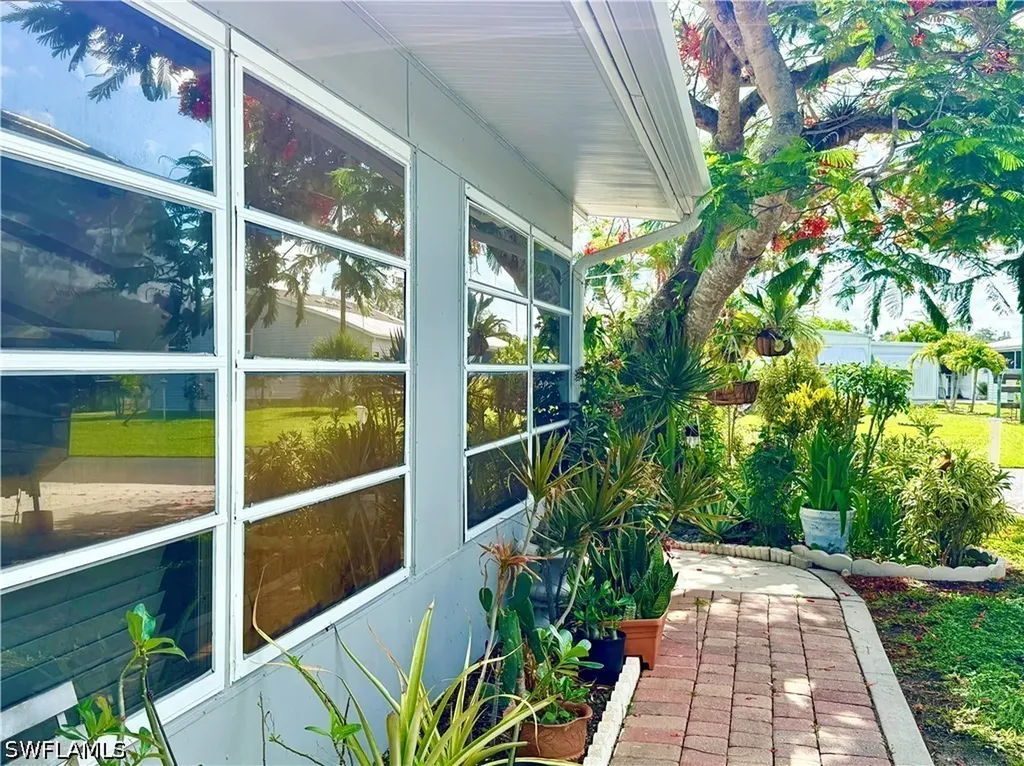 133 Redwood Lane Naples FL 34114
