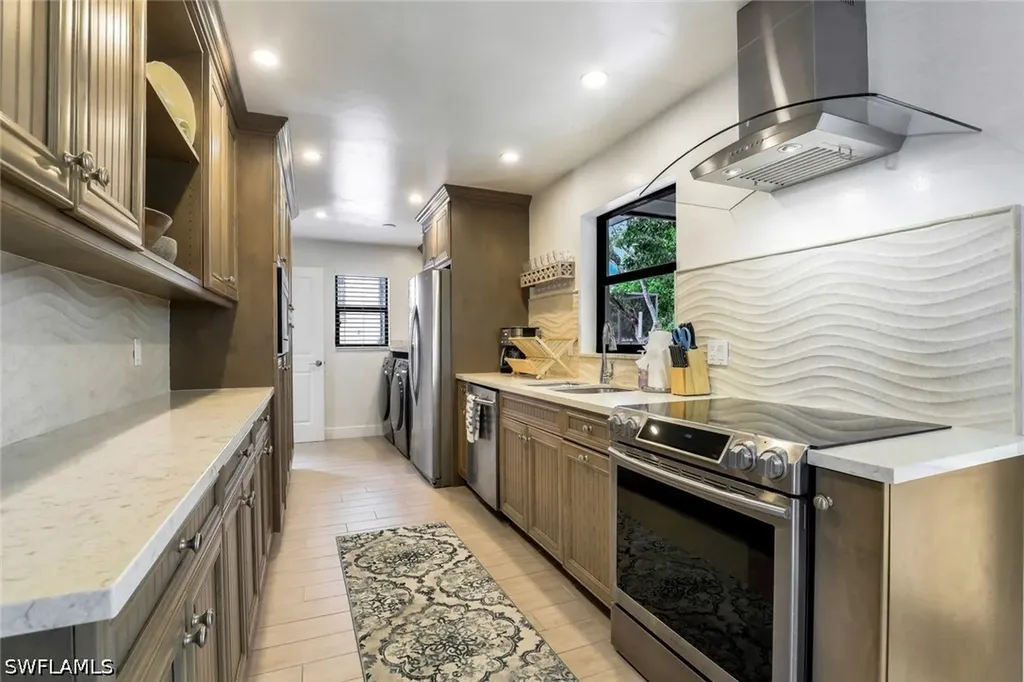 387 S Heathwood Drive Marco Island FL 34145