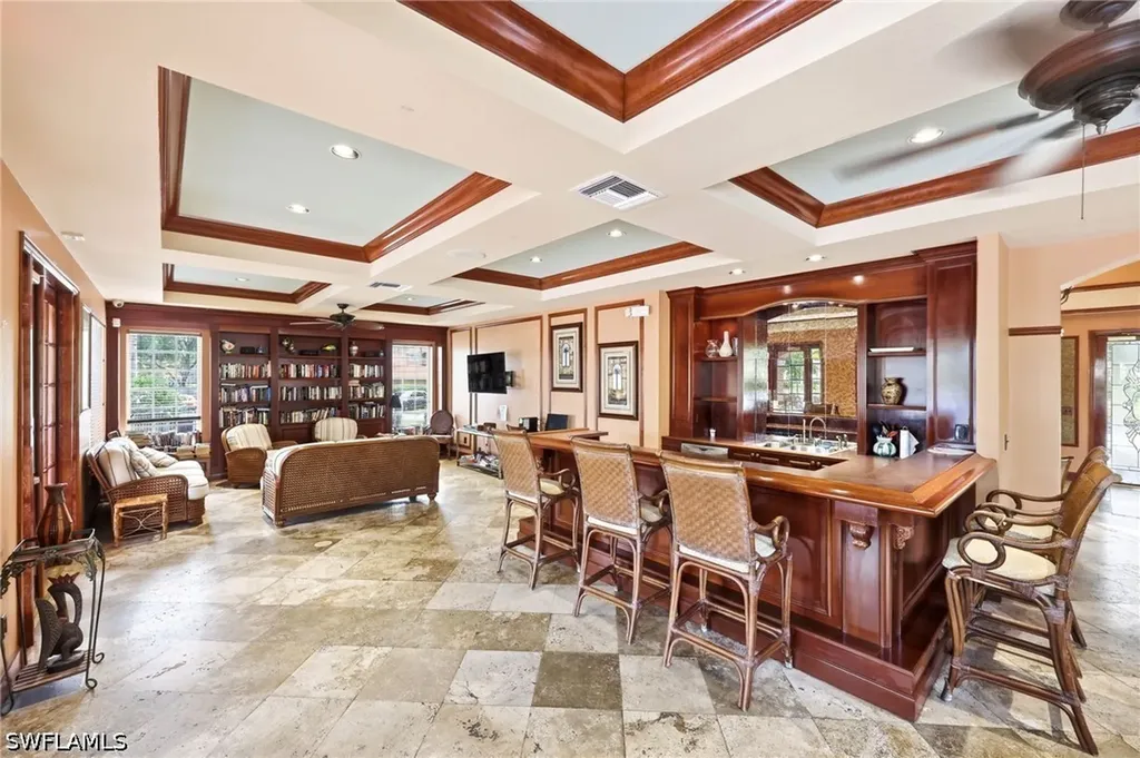 1240 Wildwood Lakes Boulevard Naples FL 34104