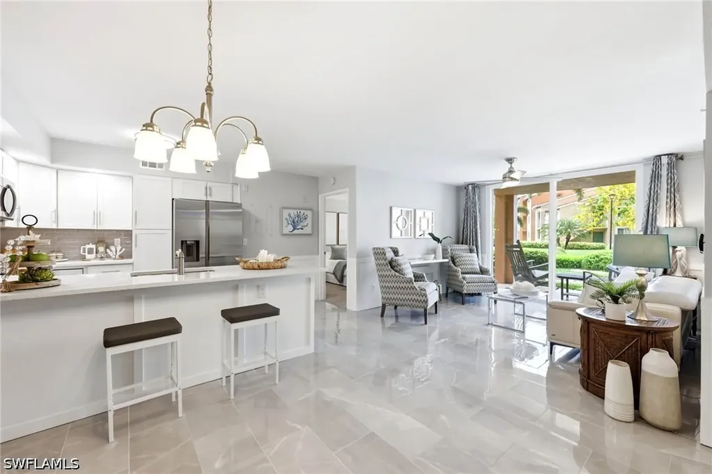 1240 Wildwood Lakes Boulevard Naples FL 34104