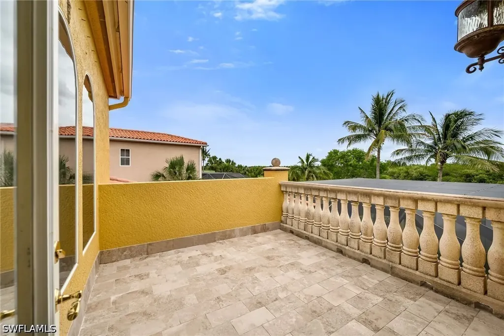 8572 Bellagio Drive Naples FL 34114