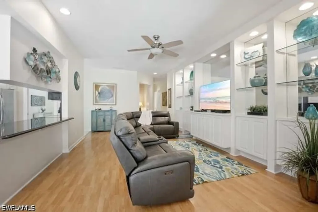 6000 Via Bella Court Naples FL 34109