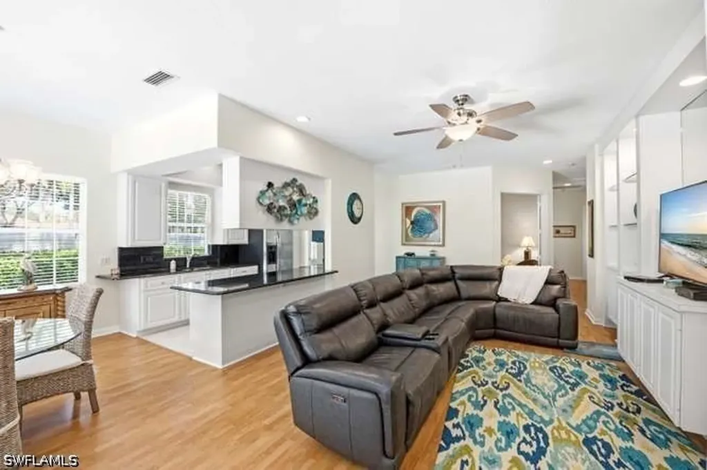 6000 Via Bella Court Naples FL 34109