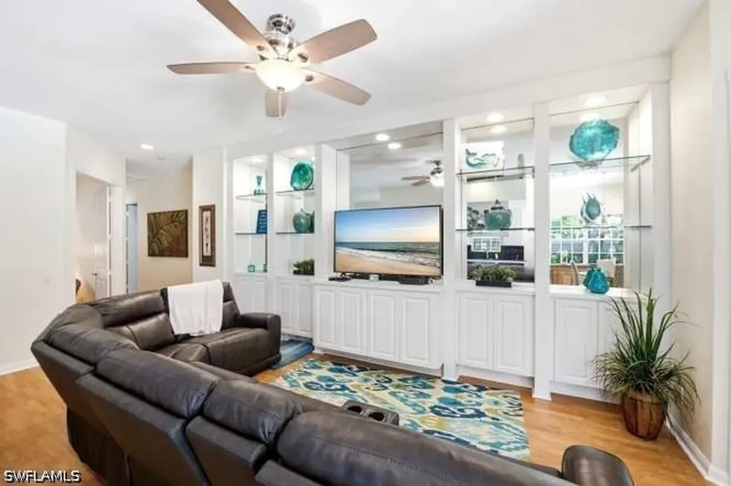6000 Via Bella Court Naples FL 34109