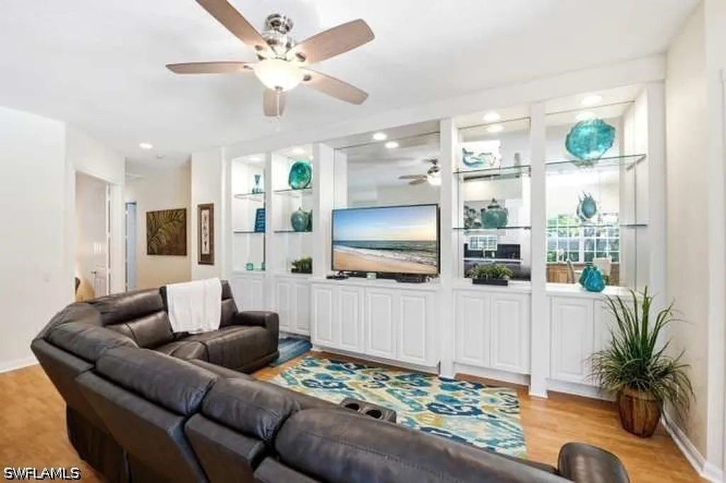 6000 Via Bella Court Naples FL 34109