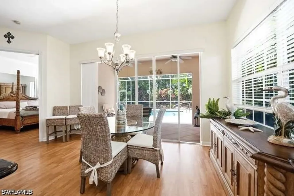 6000 Via Bella Court Naples FL 34109