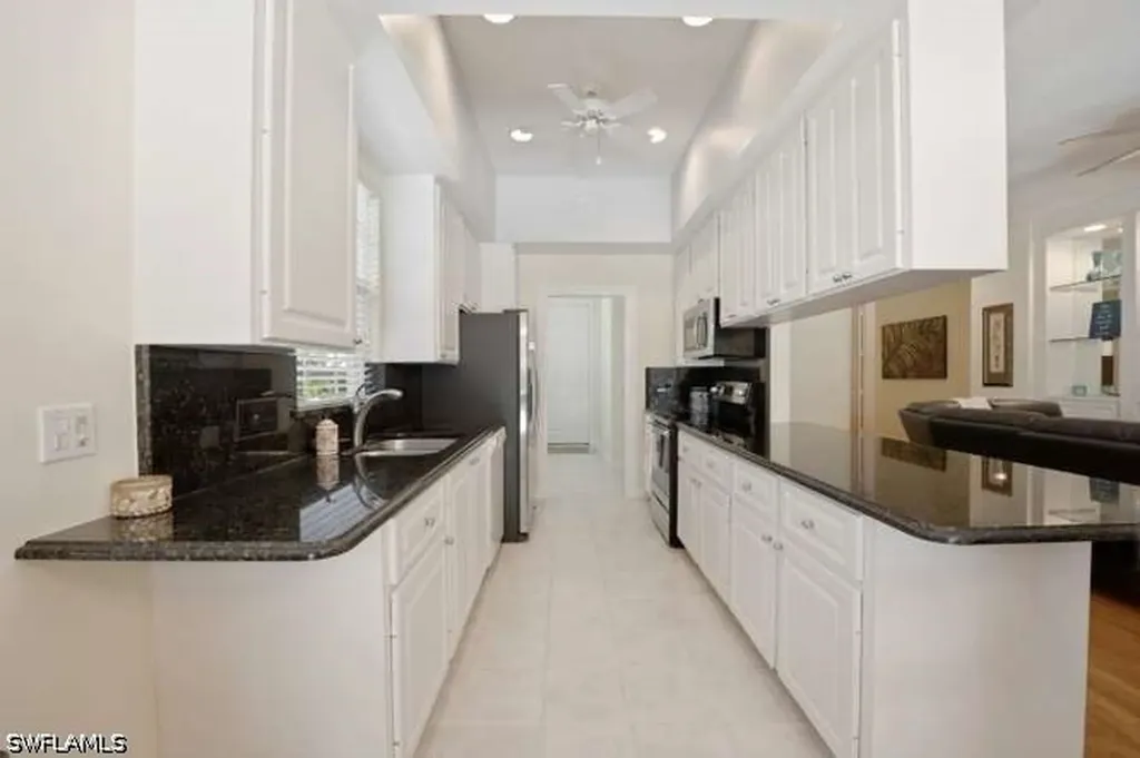 6000 Via Bella Court Naples FL 34109