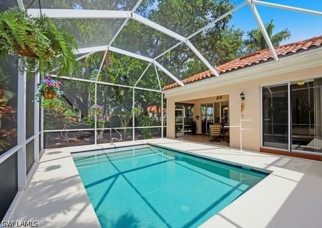 6000 Via Bella Court Naples FL 34109