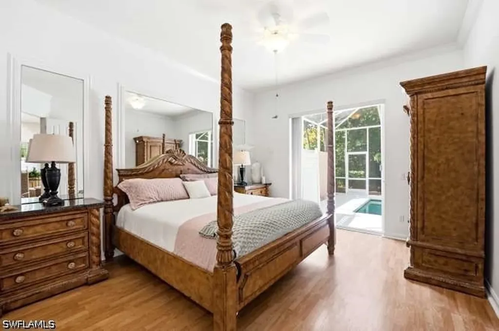 6000 Via Bella Court Naples FL 34109