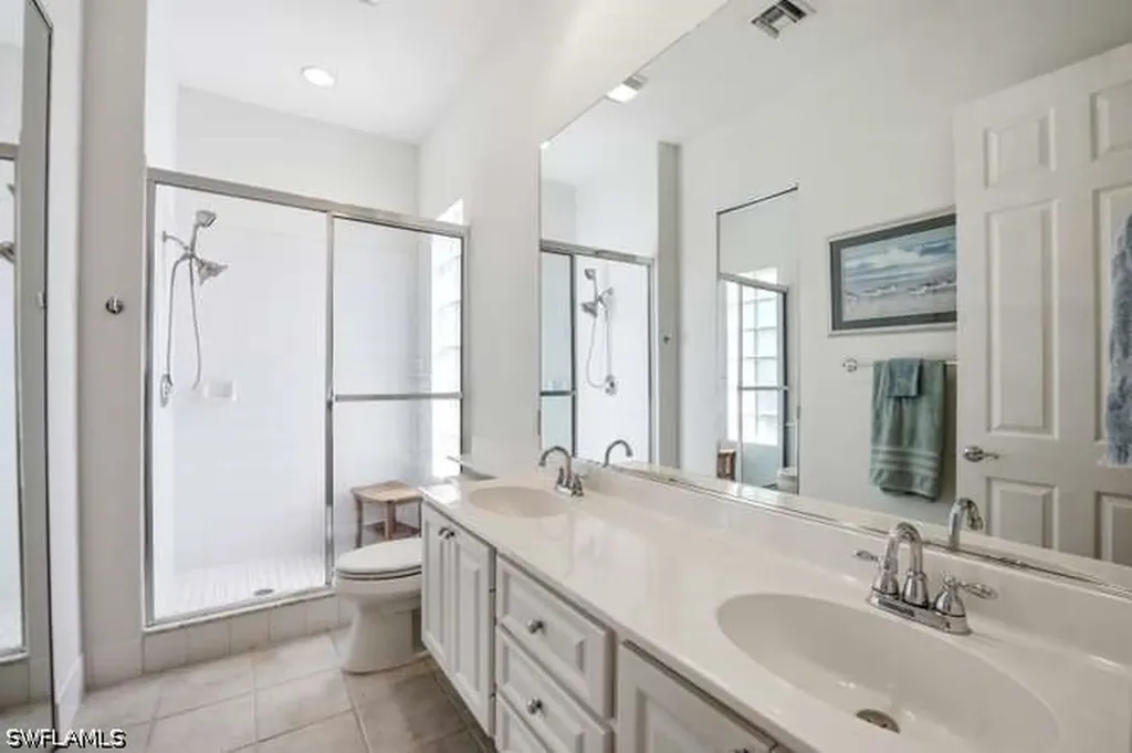 6000 Via Bella Court Naples FL 34109