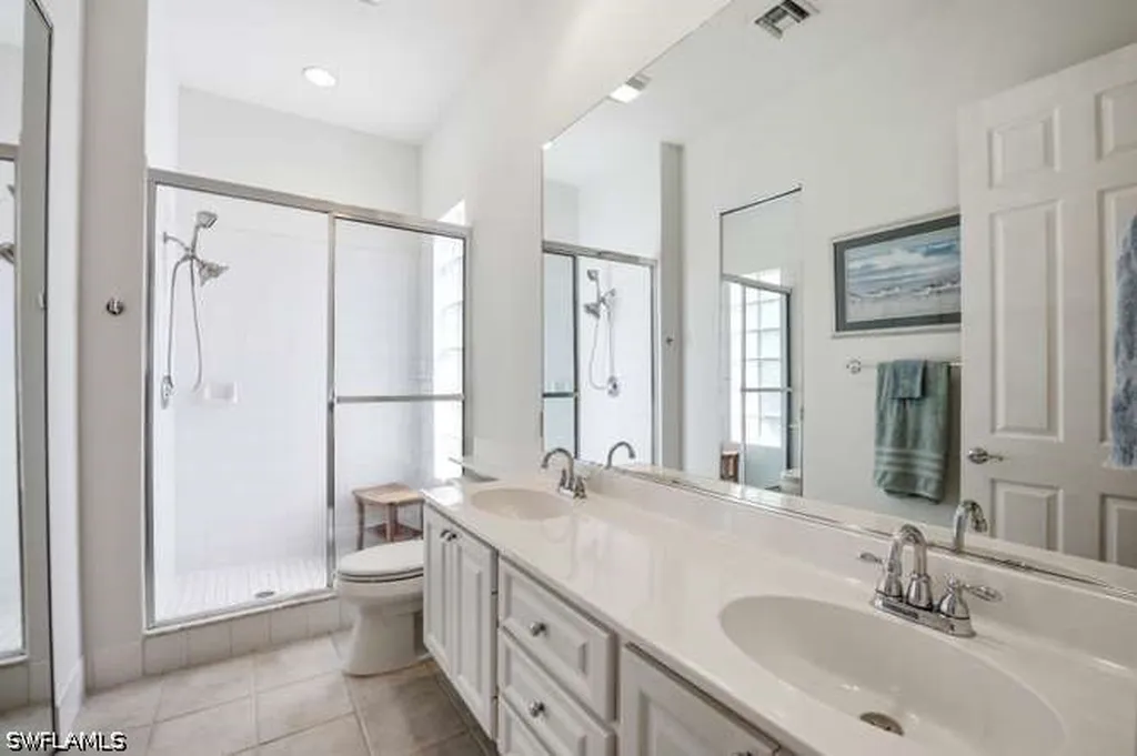 6000 Via Bella Court Naples FL 34109