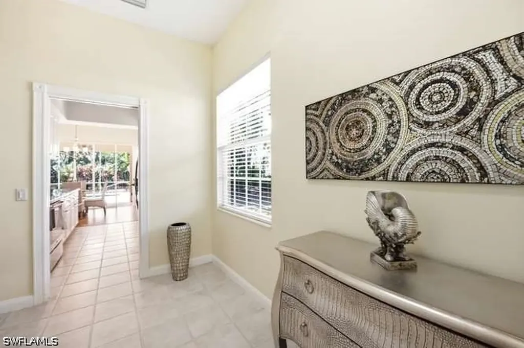 6000 Via Bella Court Naples FL 34109
