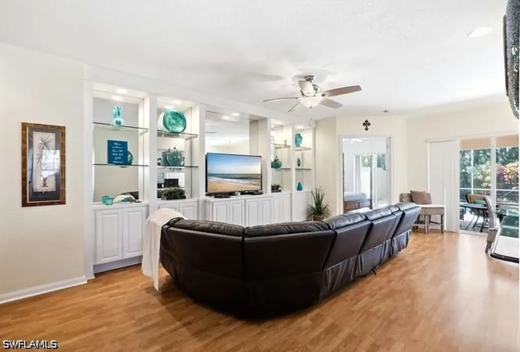 6000 Via Bella Court Naples FL 34109