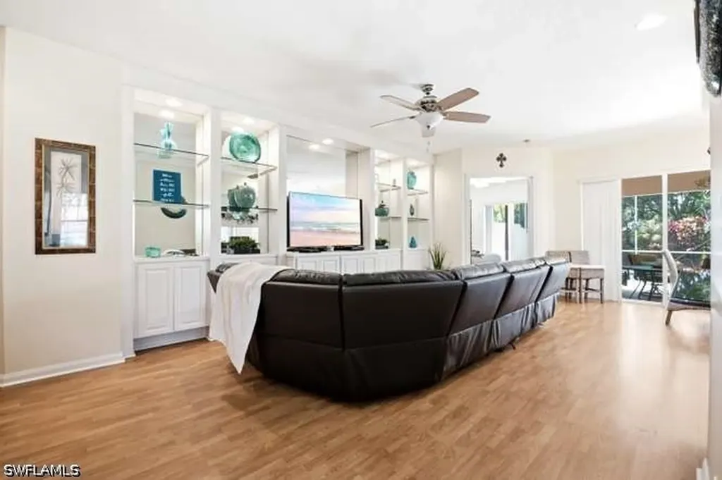 6000 Via Bella Court Naples FL 34109