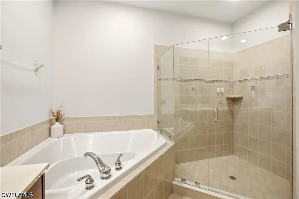 9204 Quartz Lane Naples FL 34120
