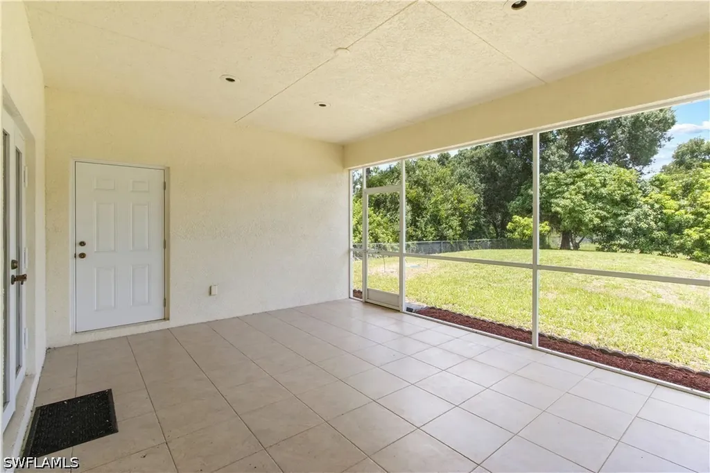 2495 62nd Avenue NE Naples FL 34120