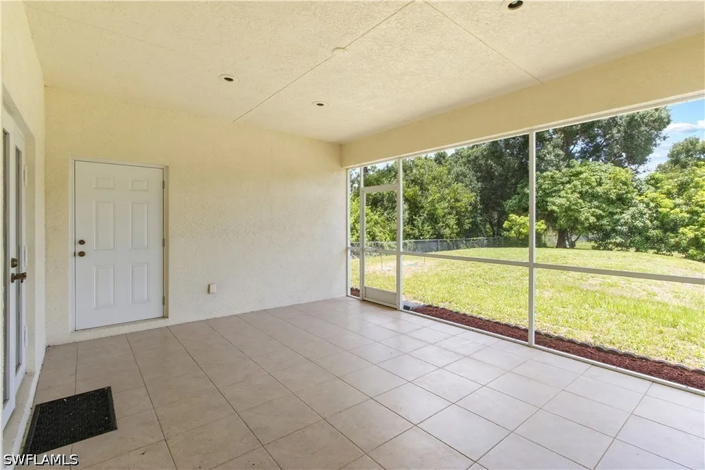 2495 62nd Avenue NE Naples FL 34120