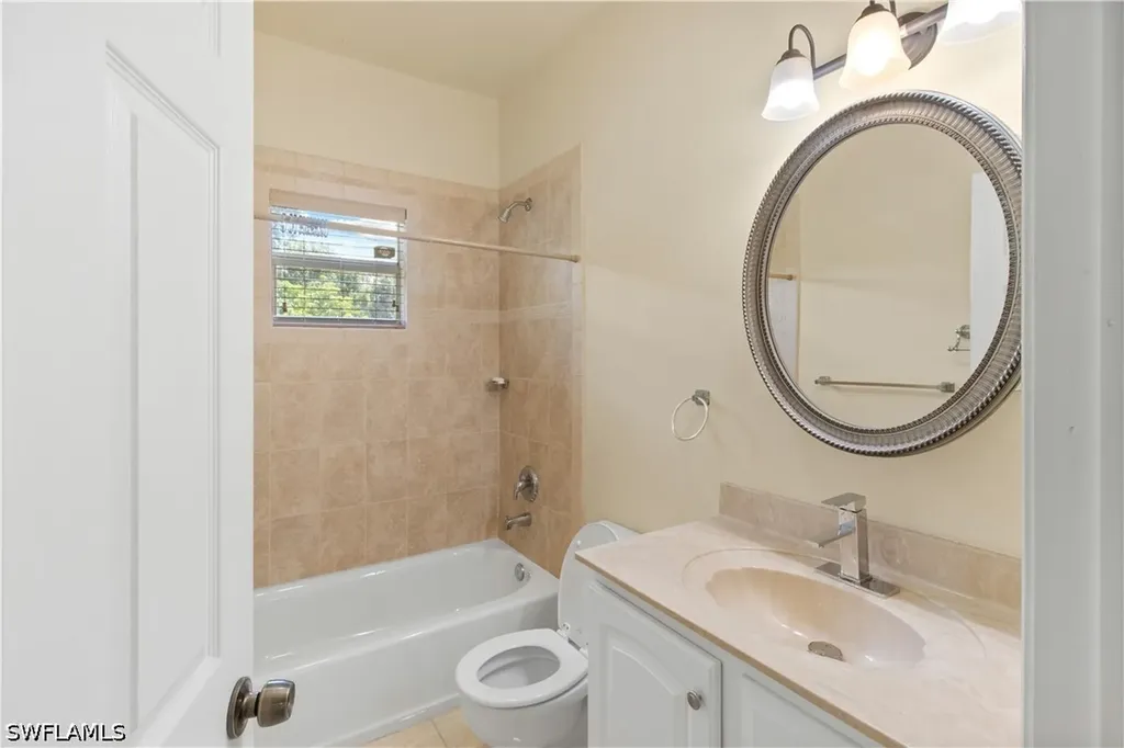 2495 62nd Avenue NE Naples FL 34120