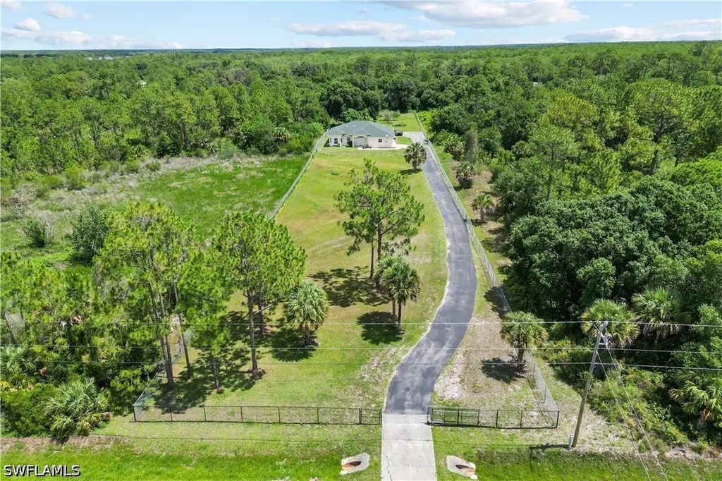 2495 62nd Avenue NE Naples FL 34120