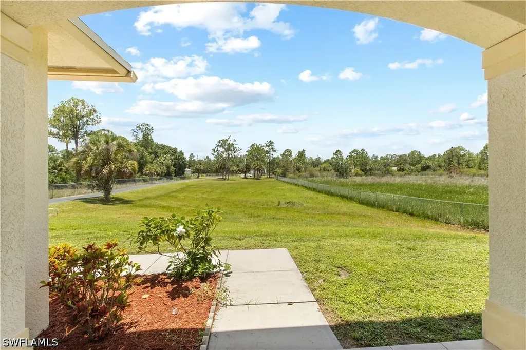 2495 62nd Avenue NE Naples FL 34120