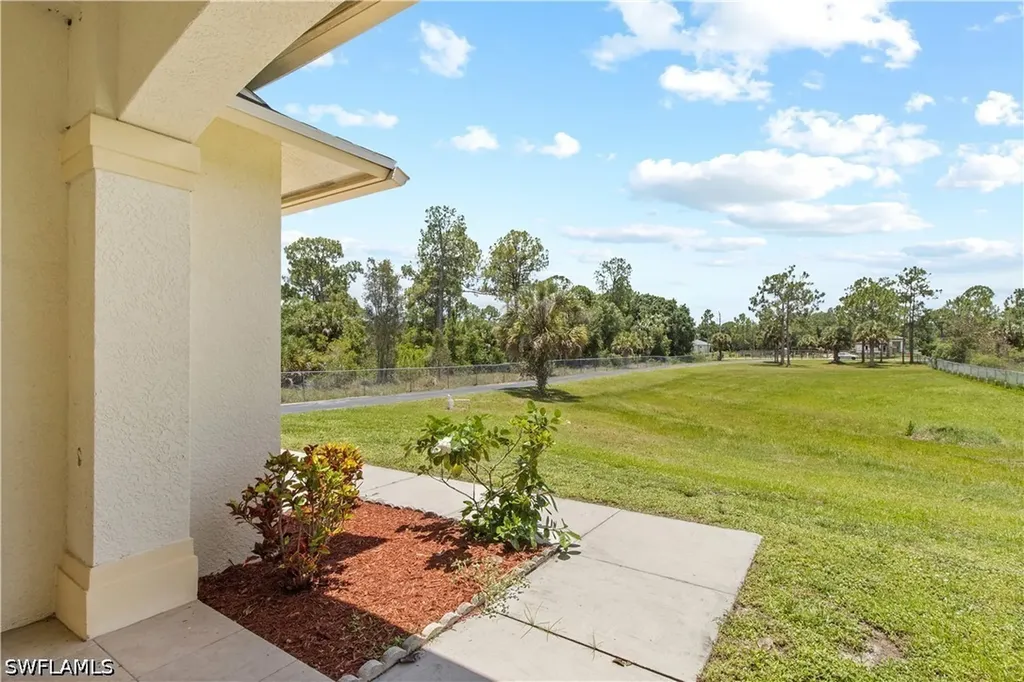 2495 62nd Avenue NE Naples FL 34120