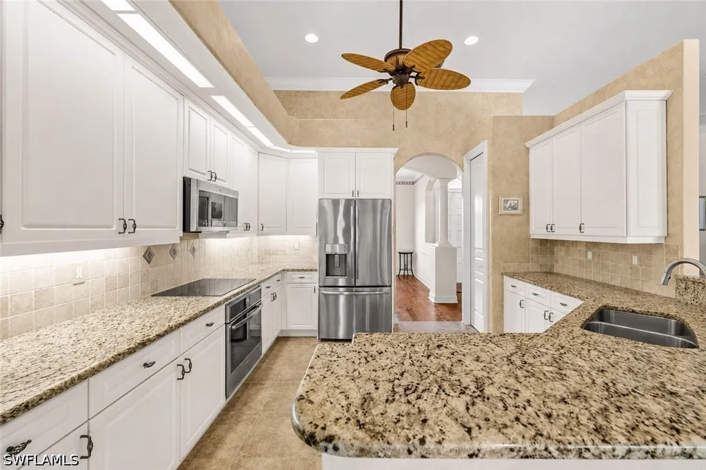 2027 Castle Garden Lane Naples FL 34110
