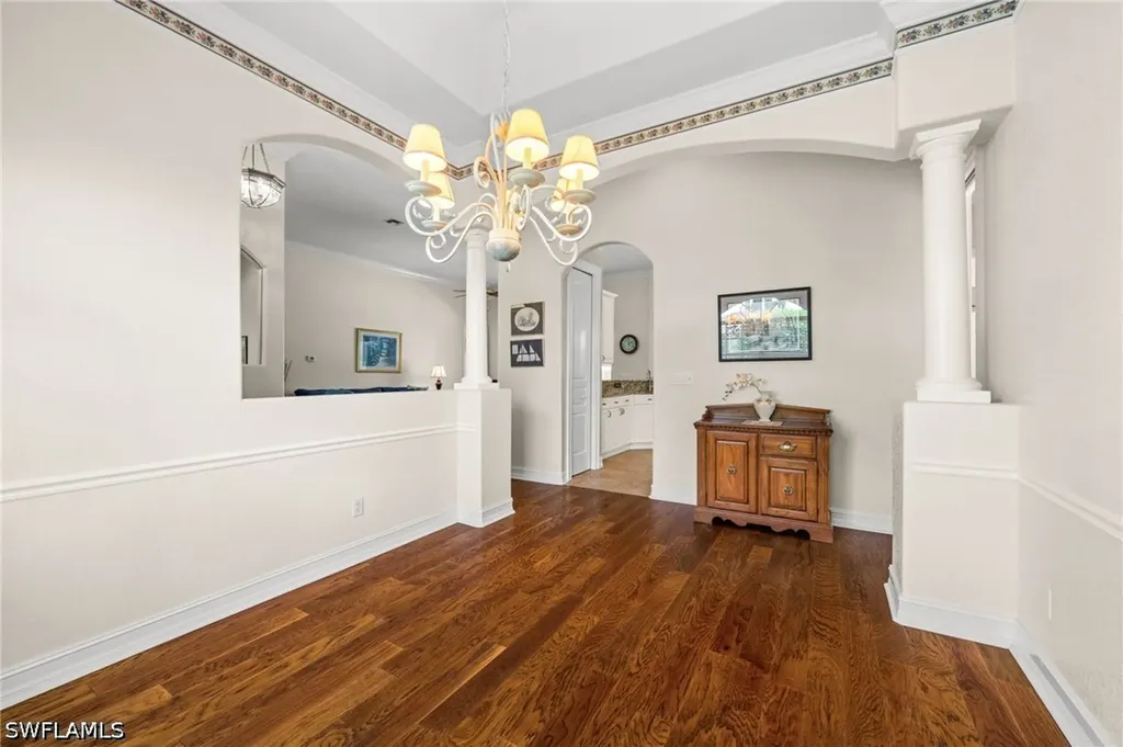 2027 Castle Garden Lane Naples FL 34110