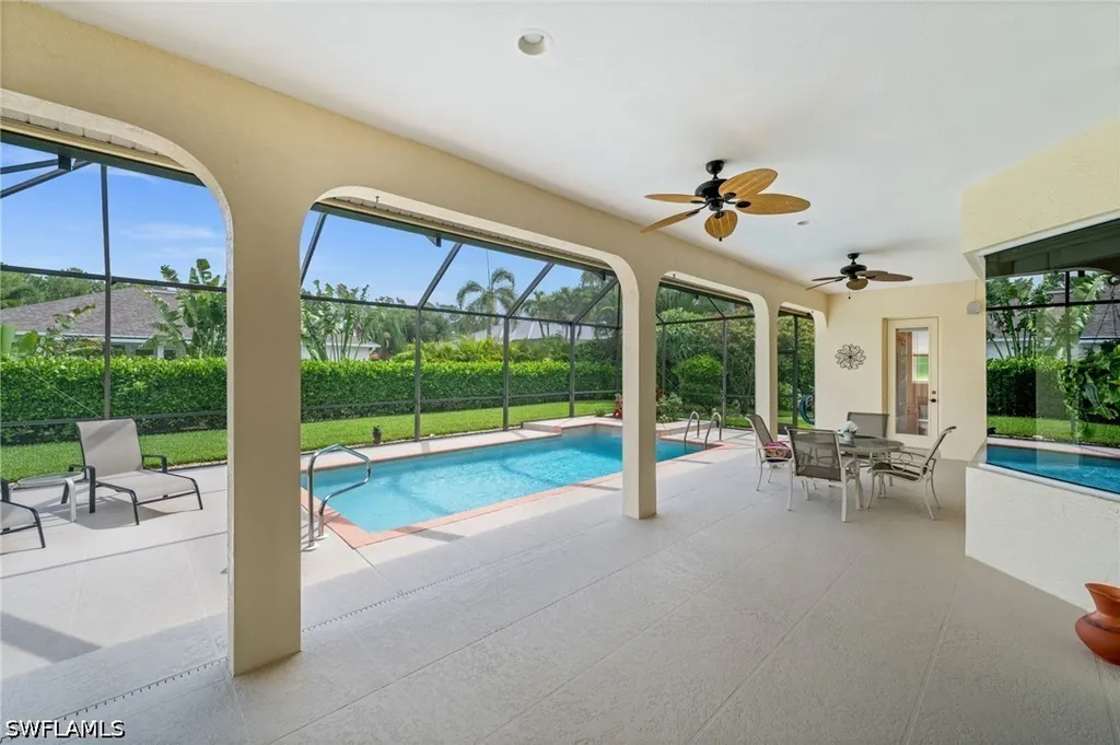 2027 Castle Garden Lane Naples FL 34110