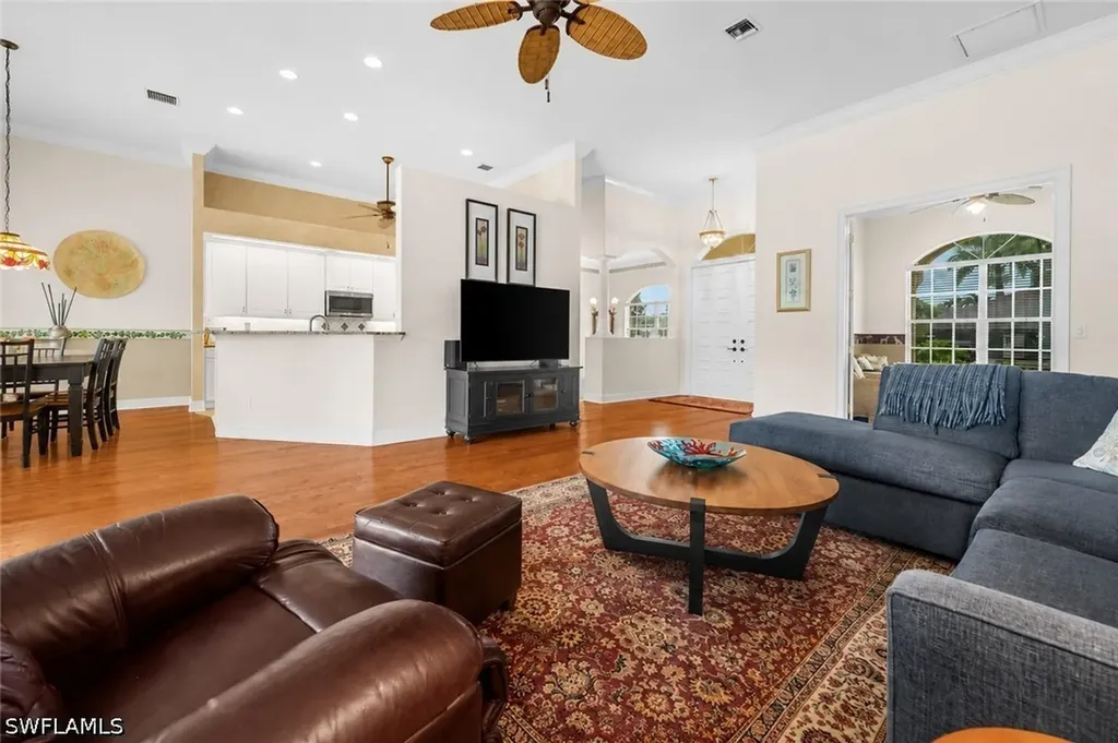 2027 Castle Garden Lane Naples FL 34110