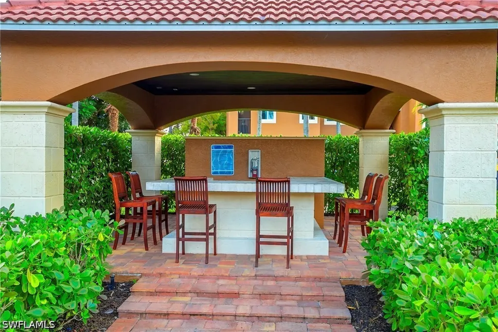 1105 Reserve Court Naples FL 34105