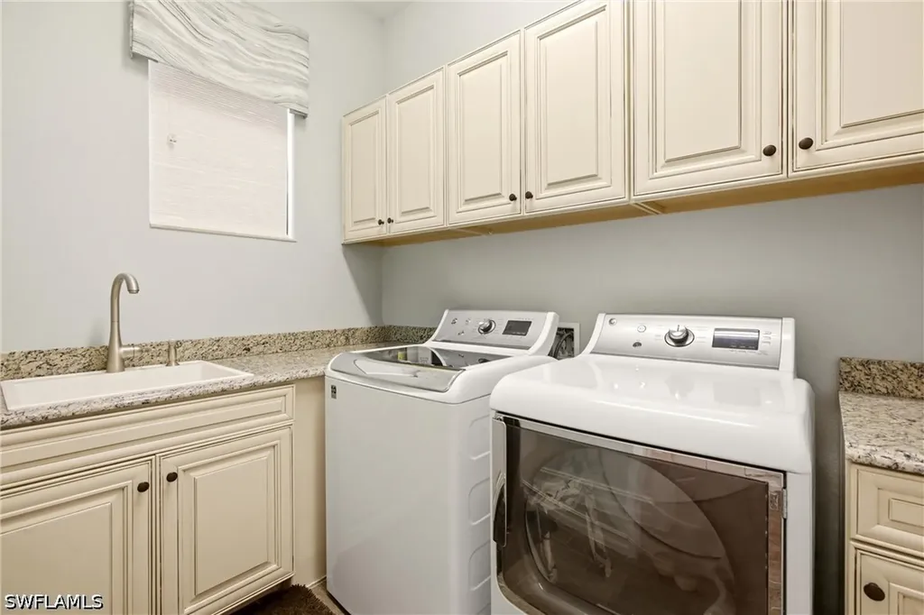 9911 Corso Bello Drive Naples FL 34113