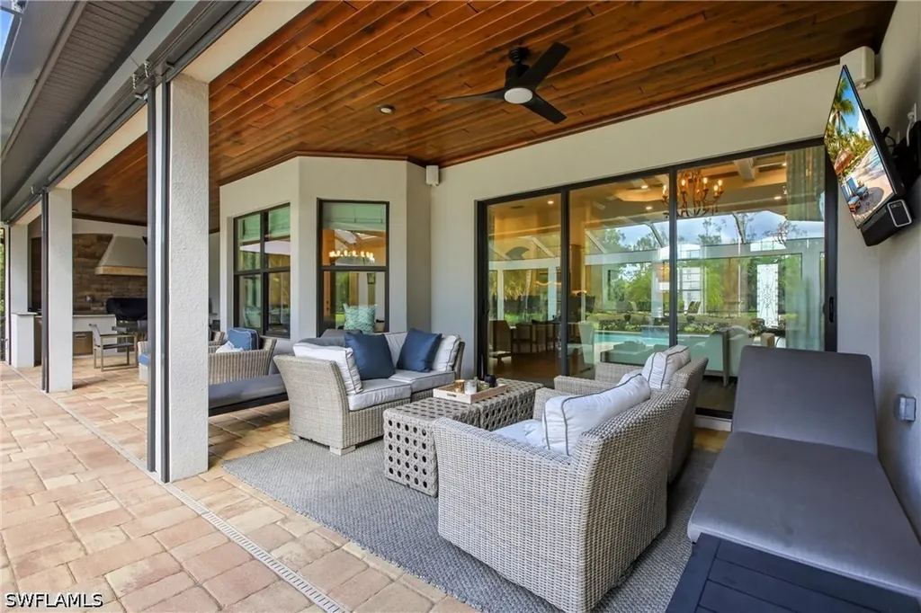 9911 Corso Bello Drive Naples FL 34113