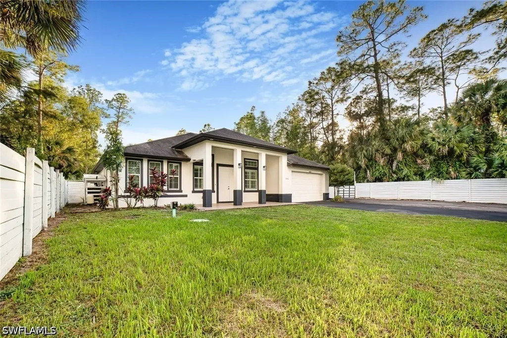 3332 6th Avenue SE Naples FL 34117