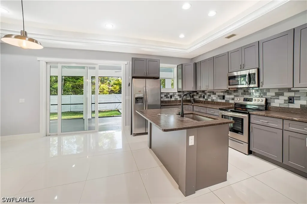3332 6th Avenue SE Naples FL 34117