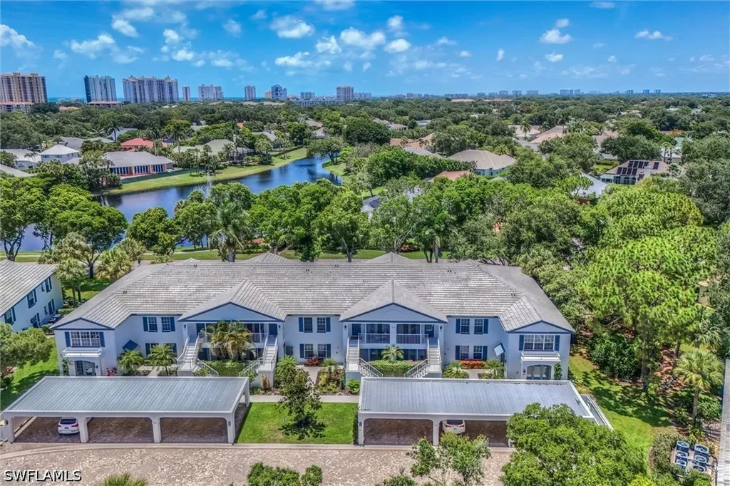 853 Tanbark Drive Naples FL 34108