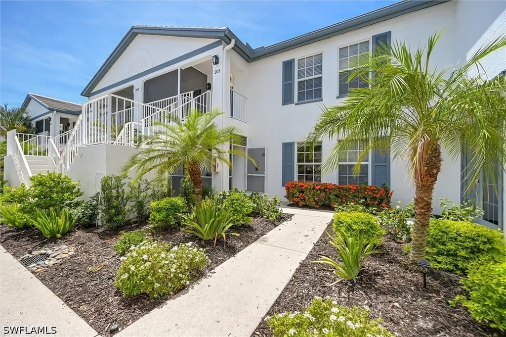 853 Tanbark Drive Naples FL 34108