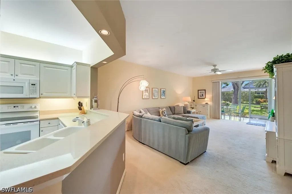 853 Tanbark Drive Naples FL 34108