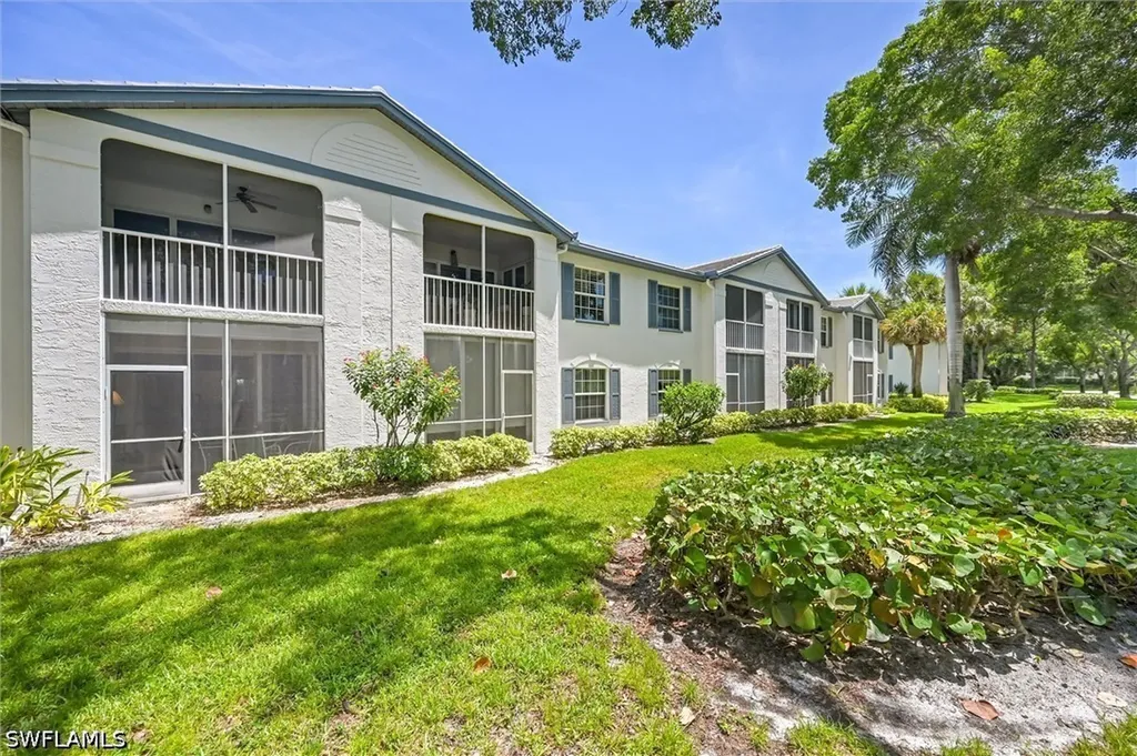 853 Tanbark Drive Naples FL 34108