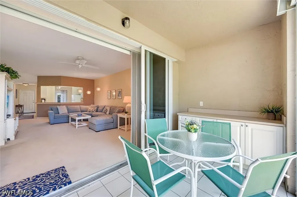 853 Tanbark Drive Naples FL 34108