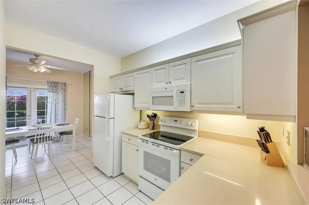 853 Tanbark Drive Naples FL 34108