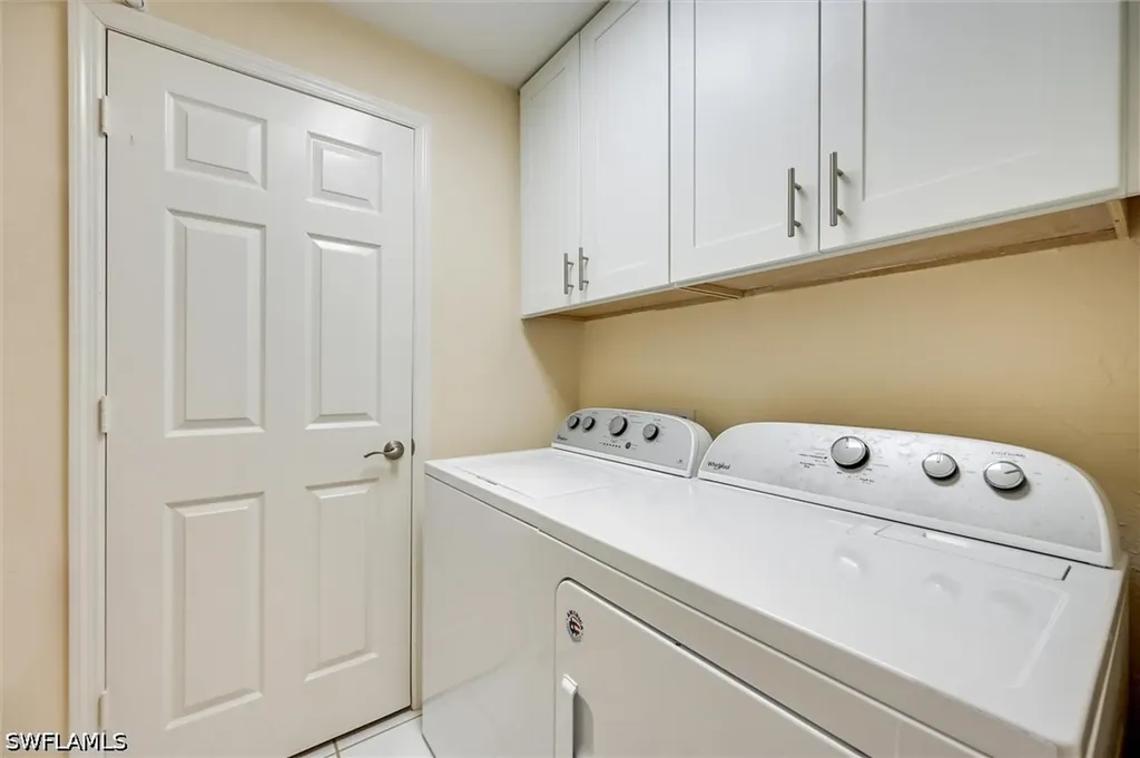 853 Tanbark Drive Naples FL 34108