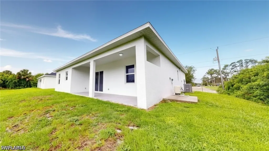 6050 Stratton Road Fort Myers FL 33905