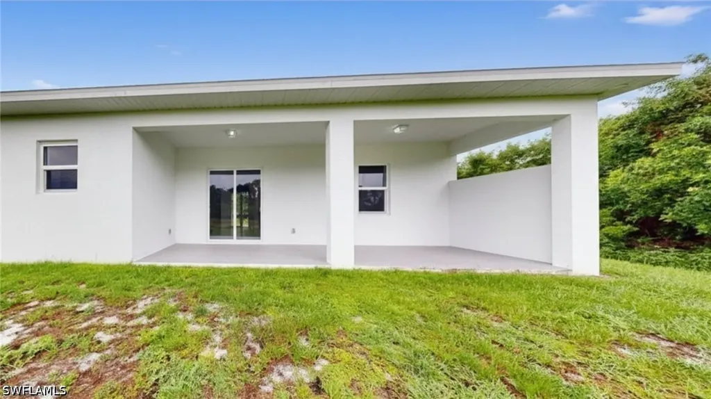 6050 Stratton Road Fort Myers FL 33905