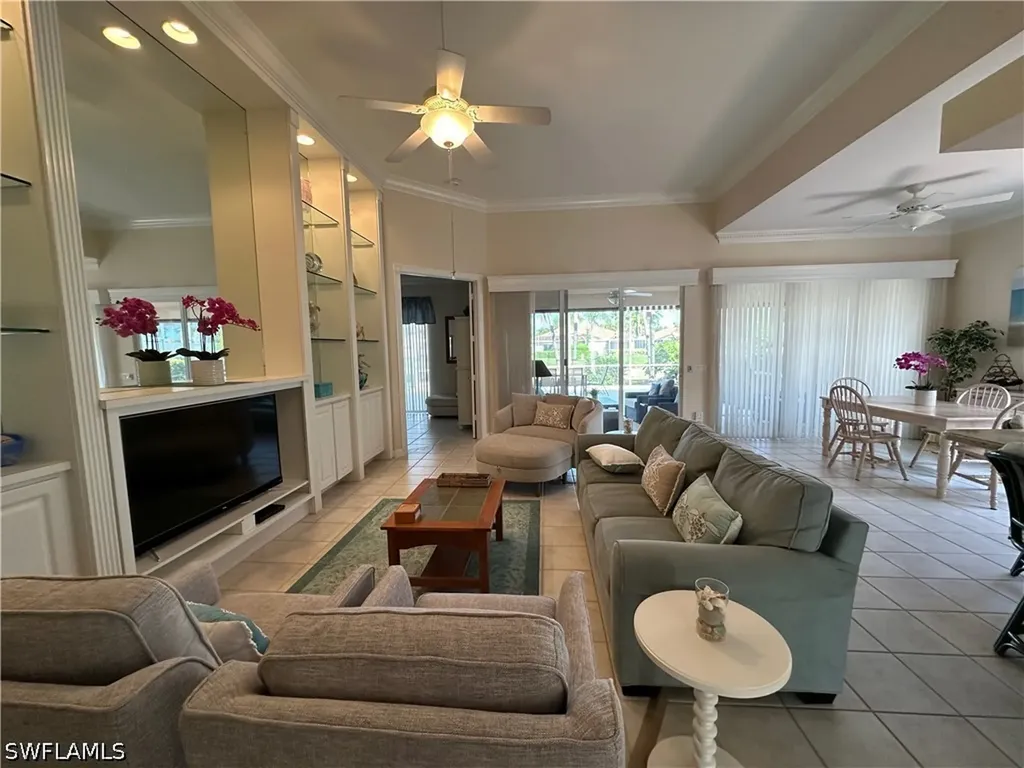 4345 Montalvo Court Naples FL 34109